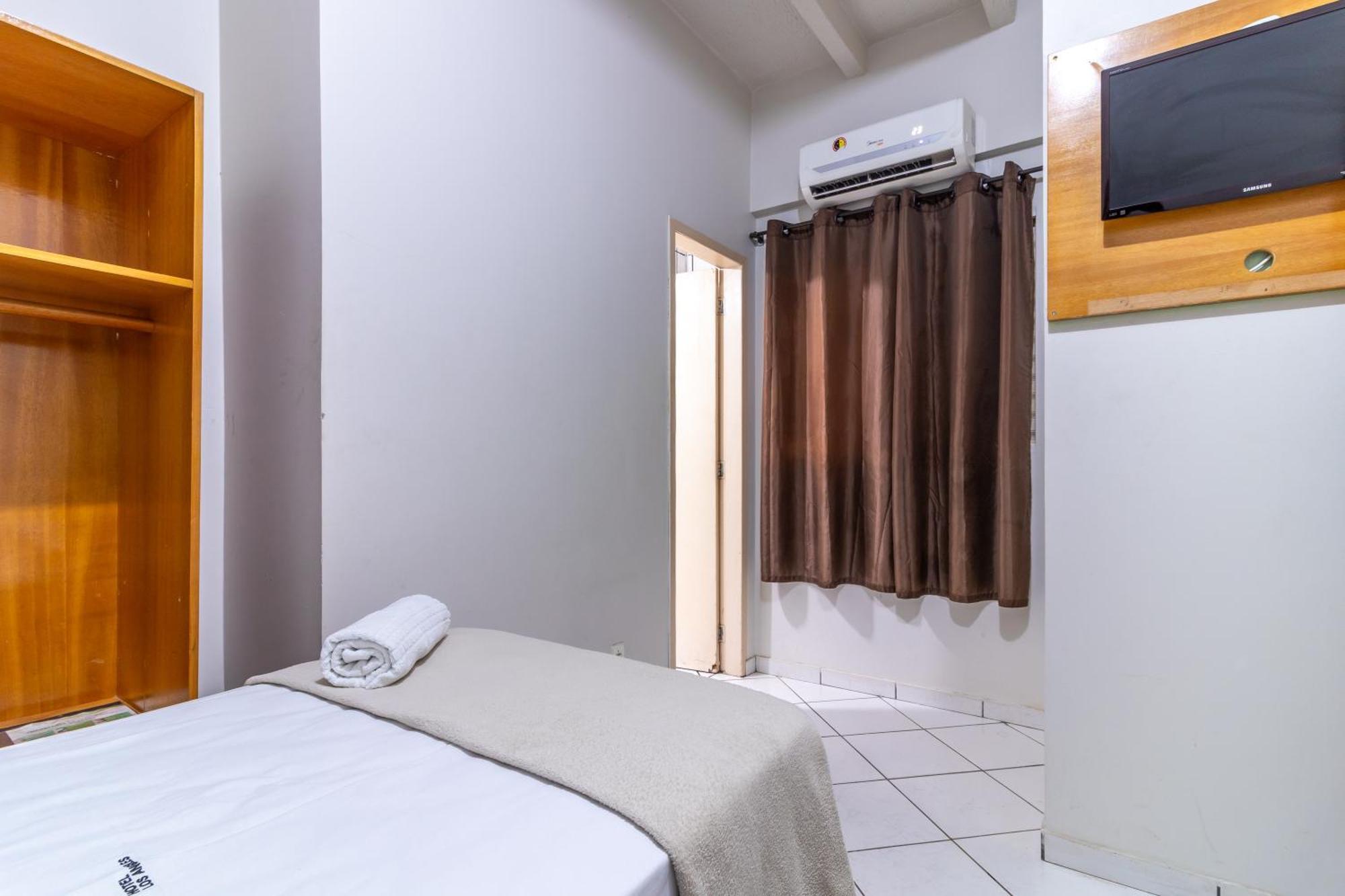 Hotel Los Angeles Куяба Екстер'єр фото
